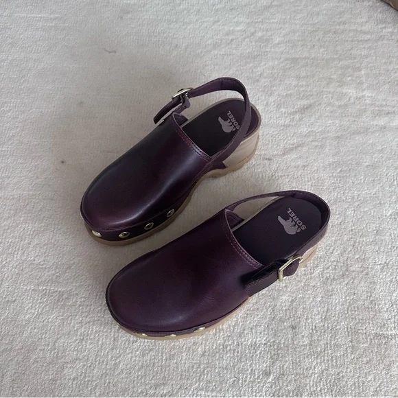 Sorel Burgundy Leather Slingback Clogs with Tan Lug Sole - Picture 2 of 6